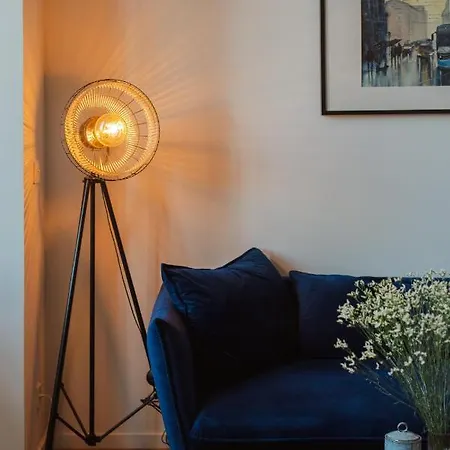 Rentplanet - Bulwar Staromiejski Apartmán *