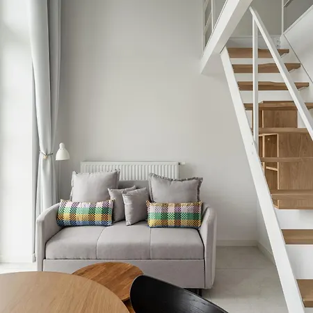 Rentplanet - Bulwar Staromiejski * Vratislav