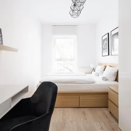 Rentplanet - Bulwar Staromiejski Apartmán *