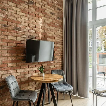 Rentplanet - Bulwar Staromiejski * Vratislav